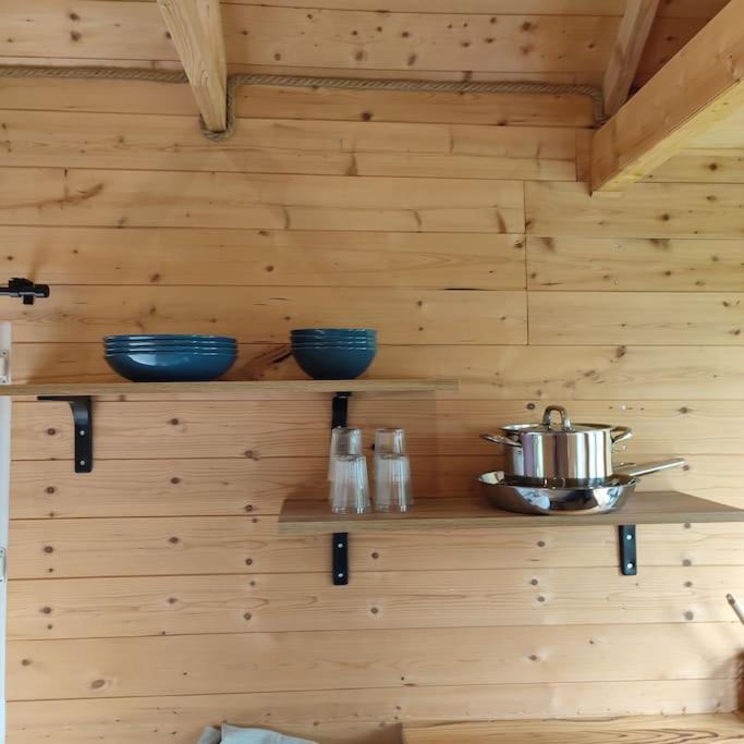 Nuit Insolite En Tiny House Questembert Extérieur photo
