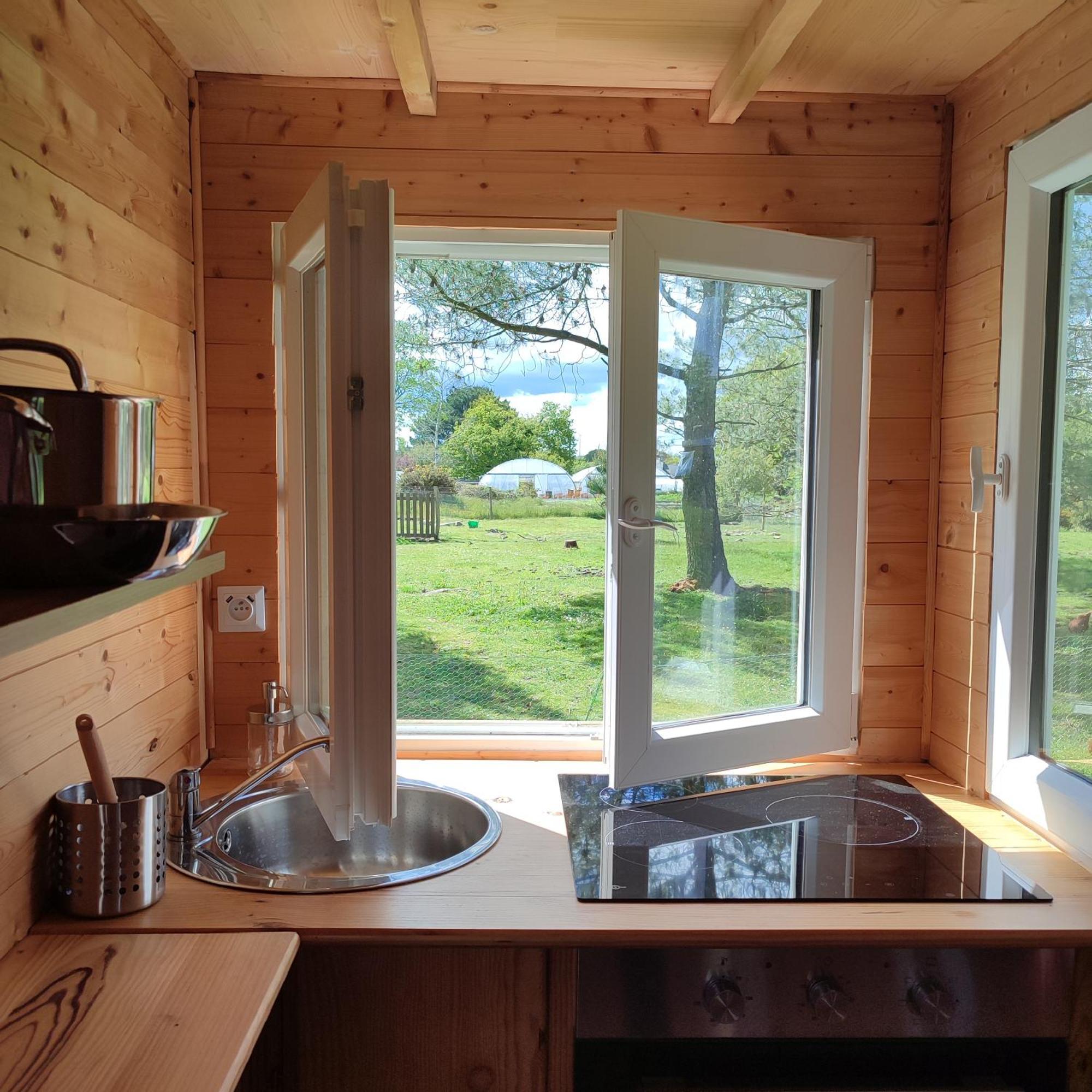 Nuit Insolite En Tiny House Questembert Extérieur photo